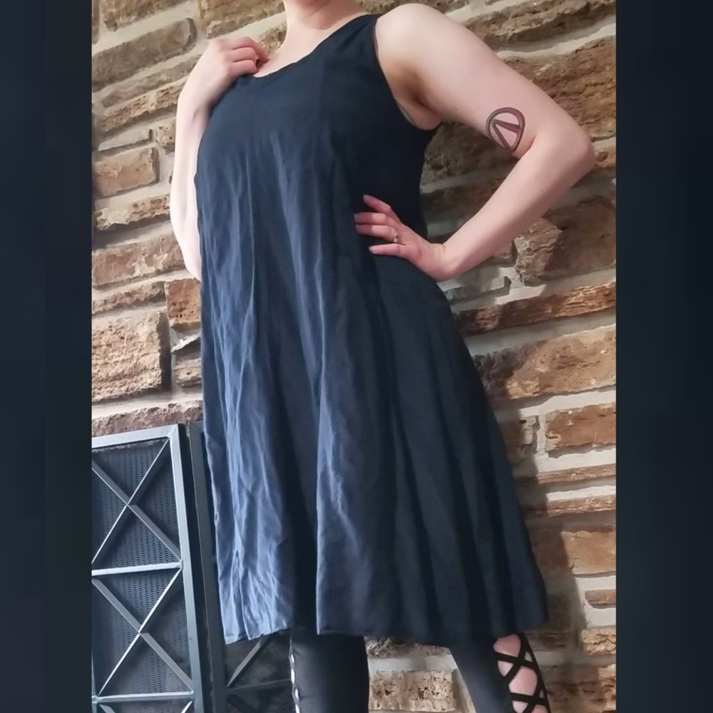 Dark Navy blue flowy knee-length dress